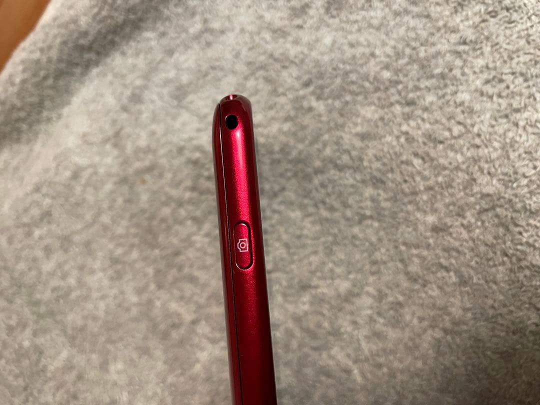［美品］らくらくスマートフォン　ピンク　F-52B SIMロック解除済み