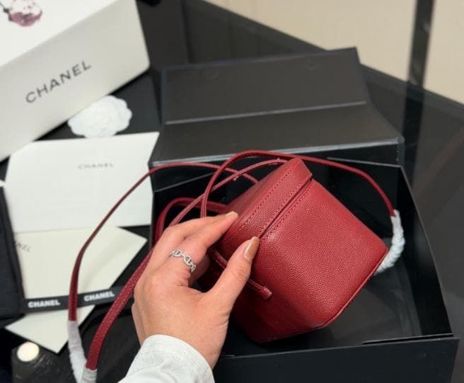 美品★ Jennie同じモデル 赤 ミニショルダーバッグ