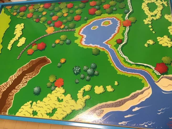 送料込みトーマス プレイテーブル L 貴重な完売品 ラーニングカーブ カーヴ