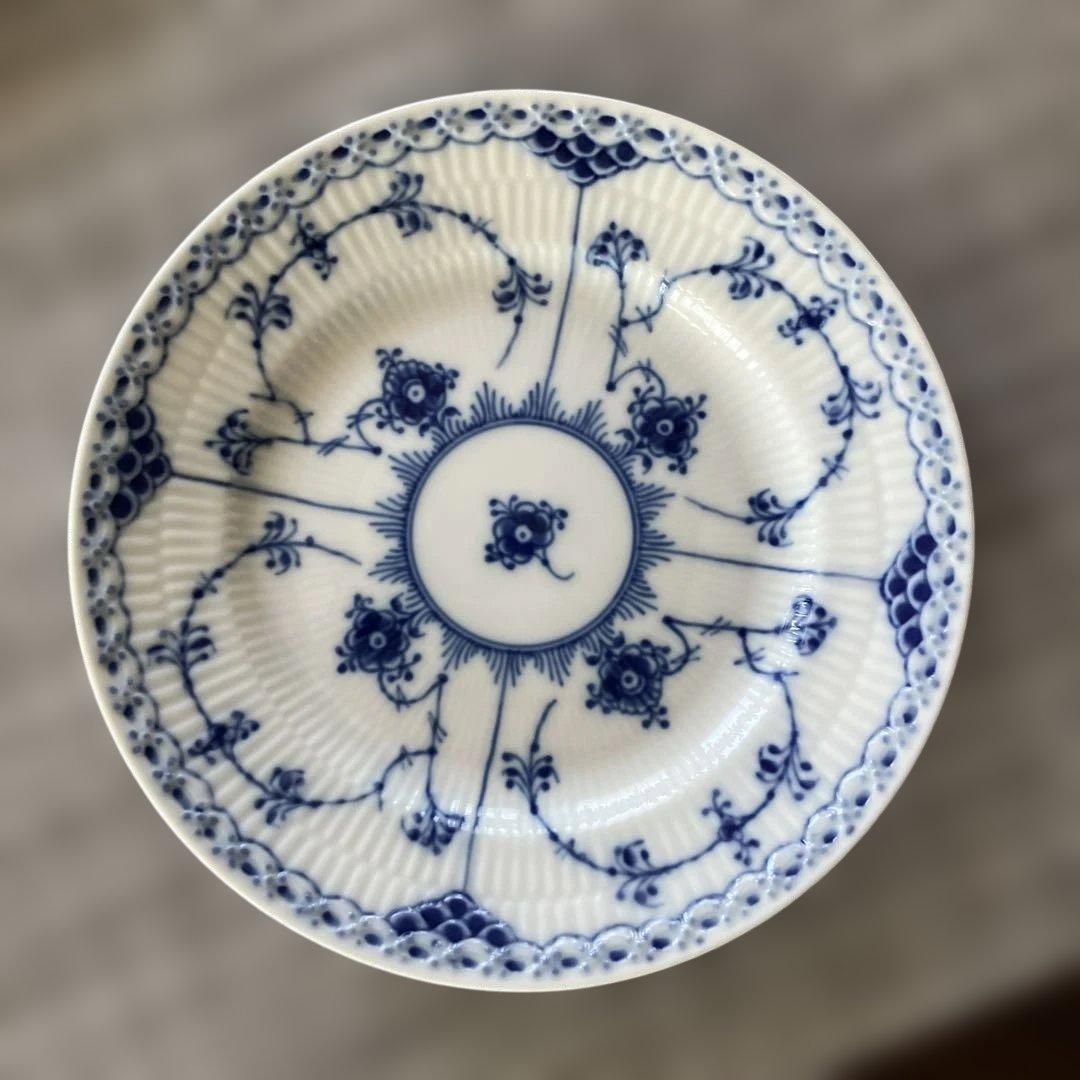 専用です　ロイヤルコペンハーゲン ブルーフルーテッド ハーフレース17cm