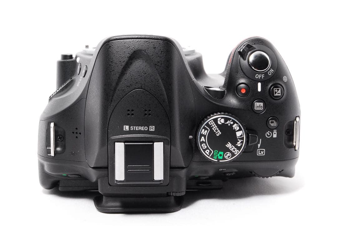 ショット数少なめ◆Nikon D5200◆すぐ使える◆一眼レフカメラ◆手ぶれ補正