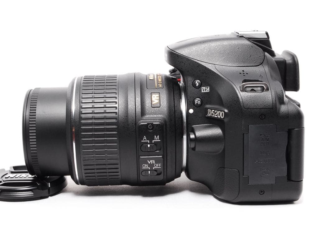 ショット数少なめ◆Nikon D5200◆すぐ使える◆一眼レフカメラ◆手ぶれ補正