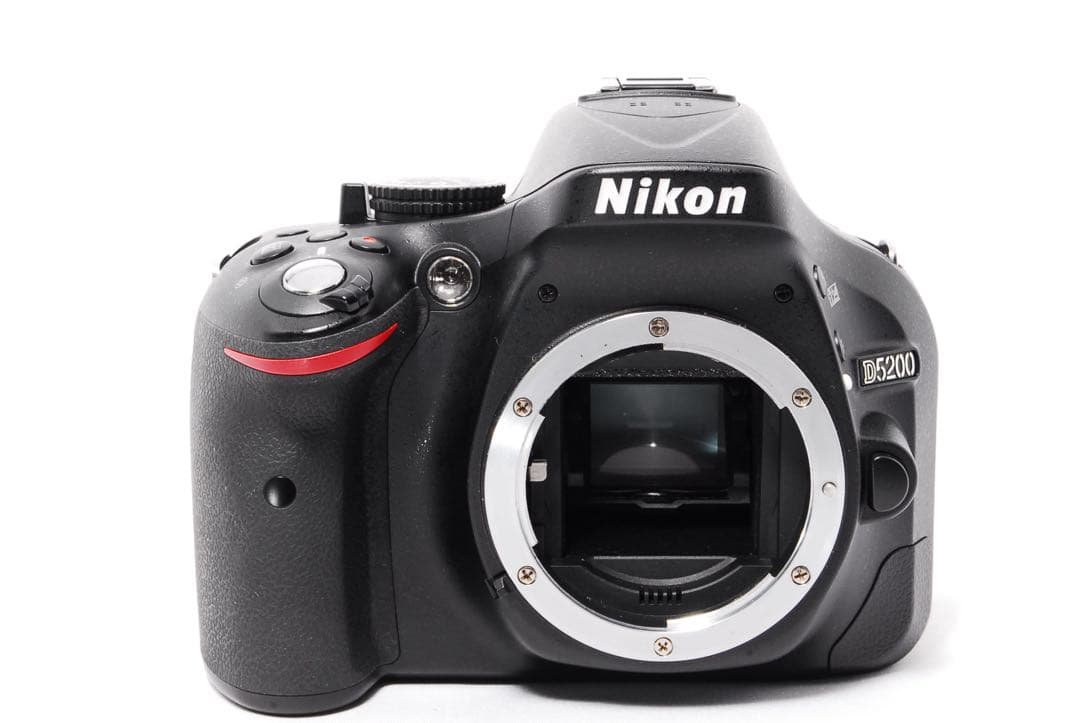ショット数少なめ◆Nikon D5200◆すぐ使える◆一眼レフカメラ◆手ぶれ補正