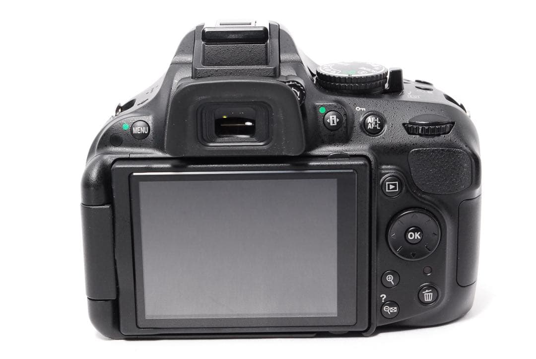 ショット数少なめ◆Nikon D5200◆すぐ使える◆一眼レフカメラ◆手ぶれ補正