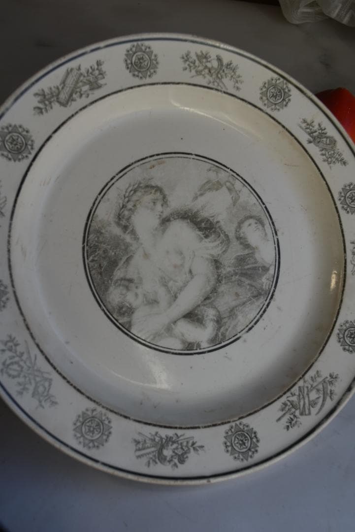 初期クレイユ　ファイアンスフィーヌ　良い風合いの皿　フランスアンティーク