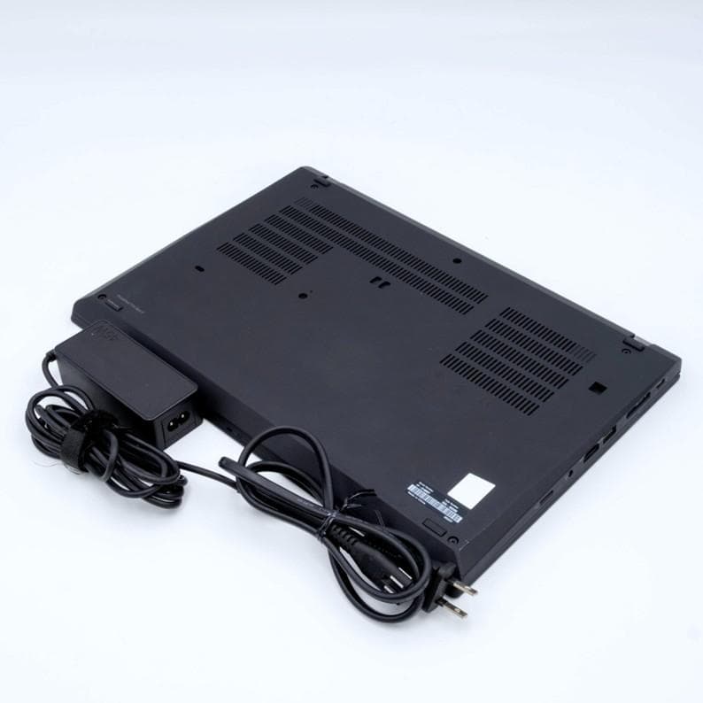 中古良品》ThinkPad T14s Ryzen 5 PRO/16GB/2024