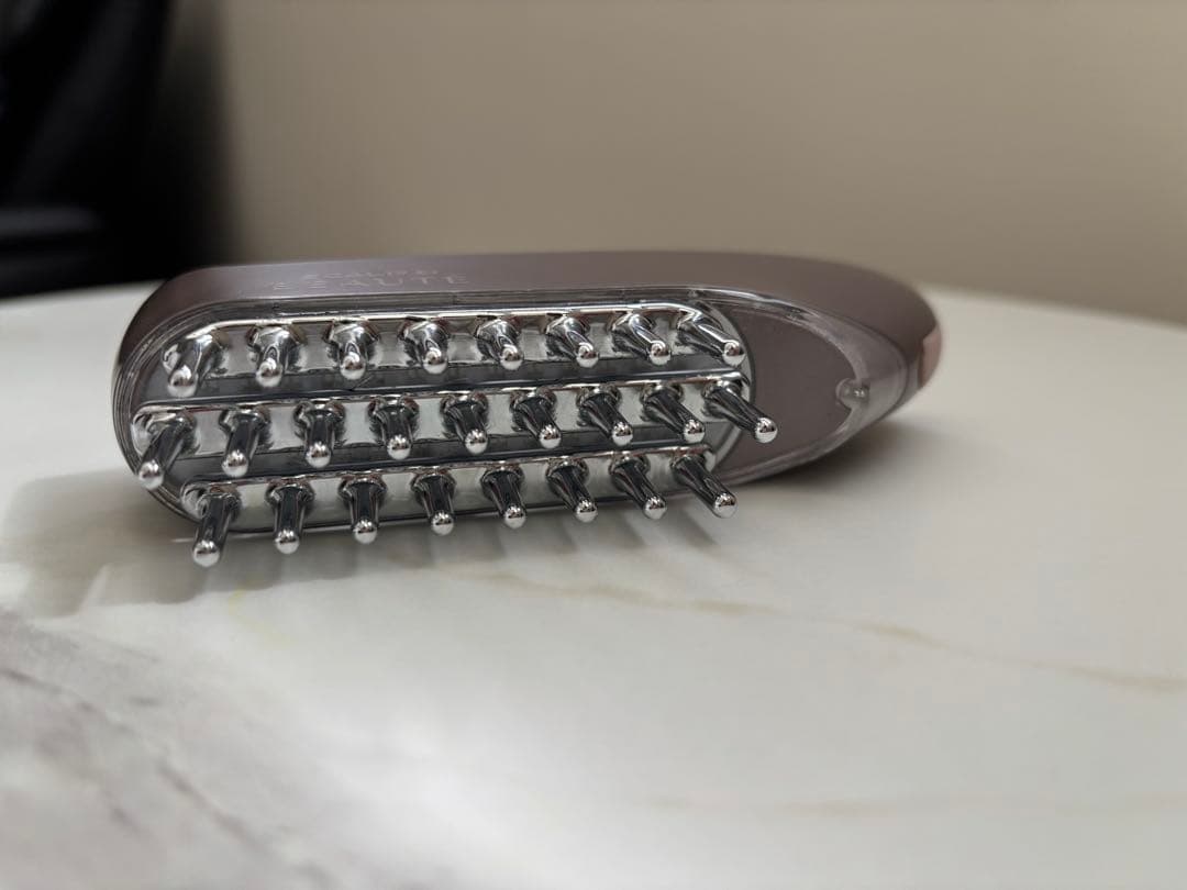 【緊急値下げ】スカルプディーボーテ 電気ブラシ　アンファー