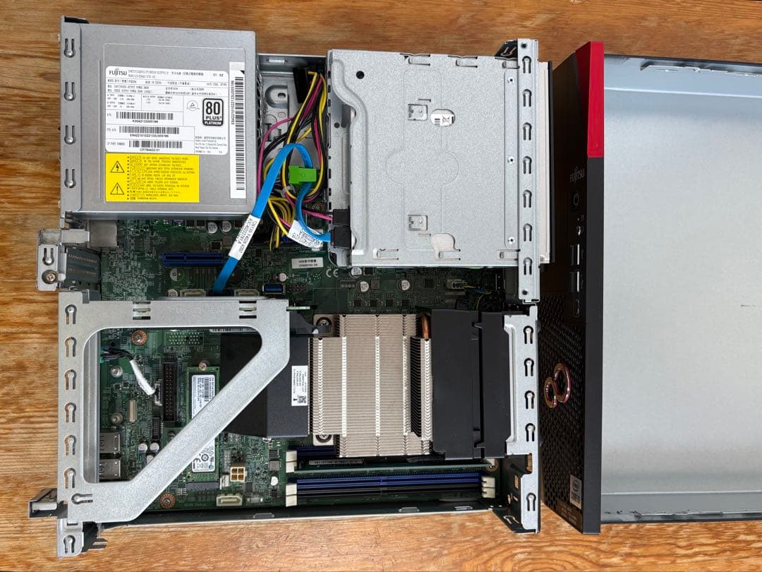 富士通 CELSIUS J5010//Xeon W-1250/128GB/8GB