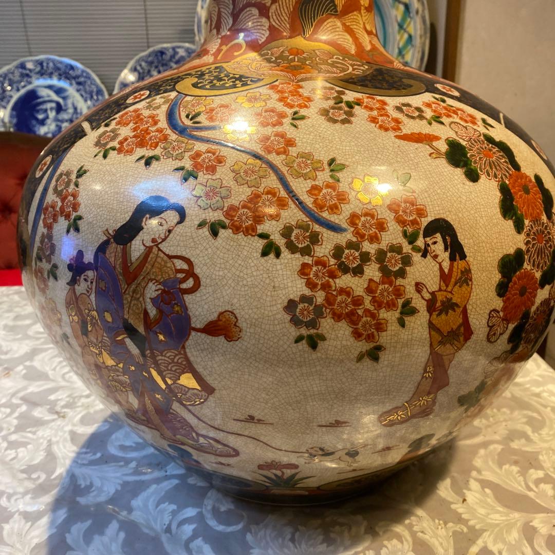 伊万里錦手美人と犬散歩図花瓶