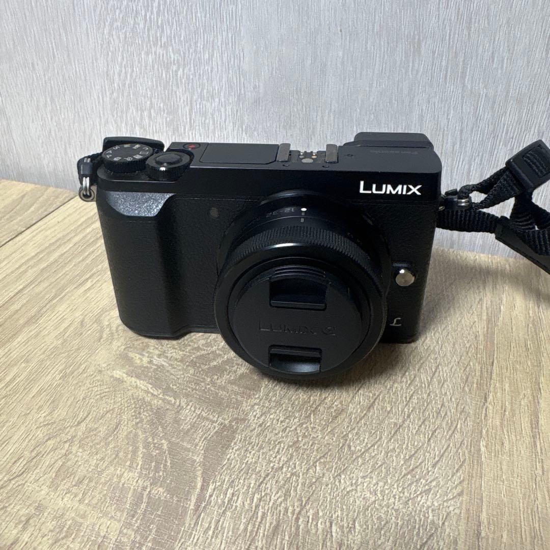 デジタルカメラ Panasonic GX7MK2K LUMIX 12-32mm