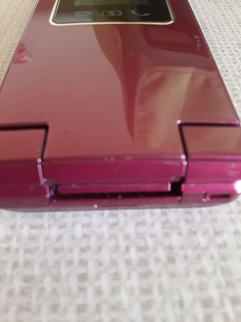 SoftBankかんたん携帯9 NP505SH ワインレッド