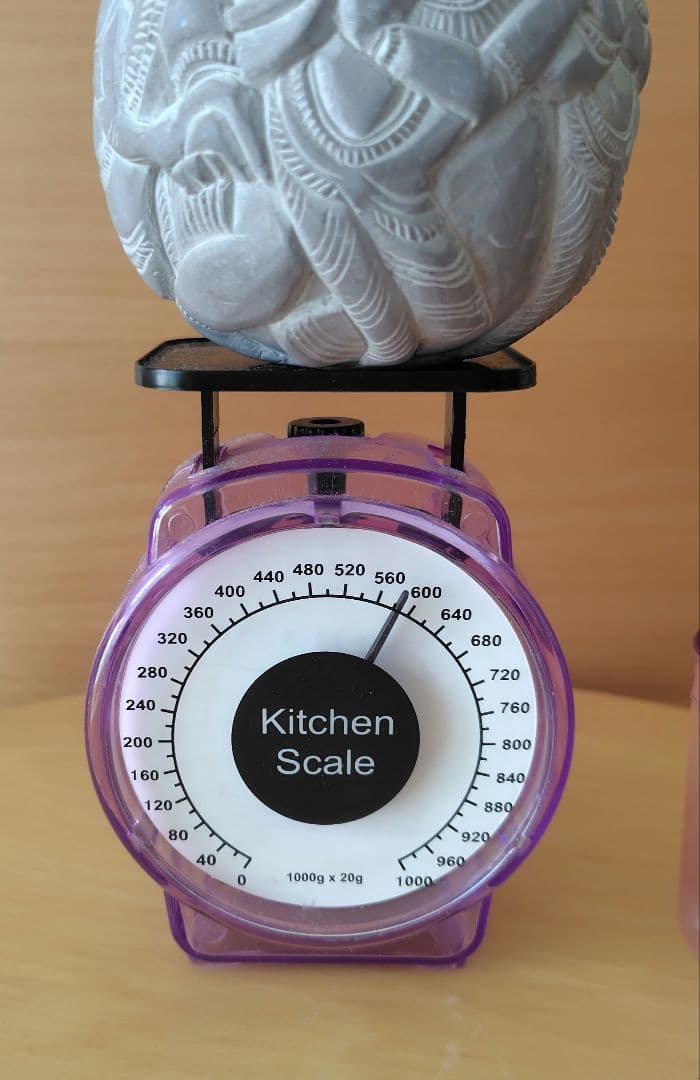 石製の彫刻置物