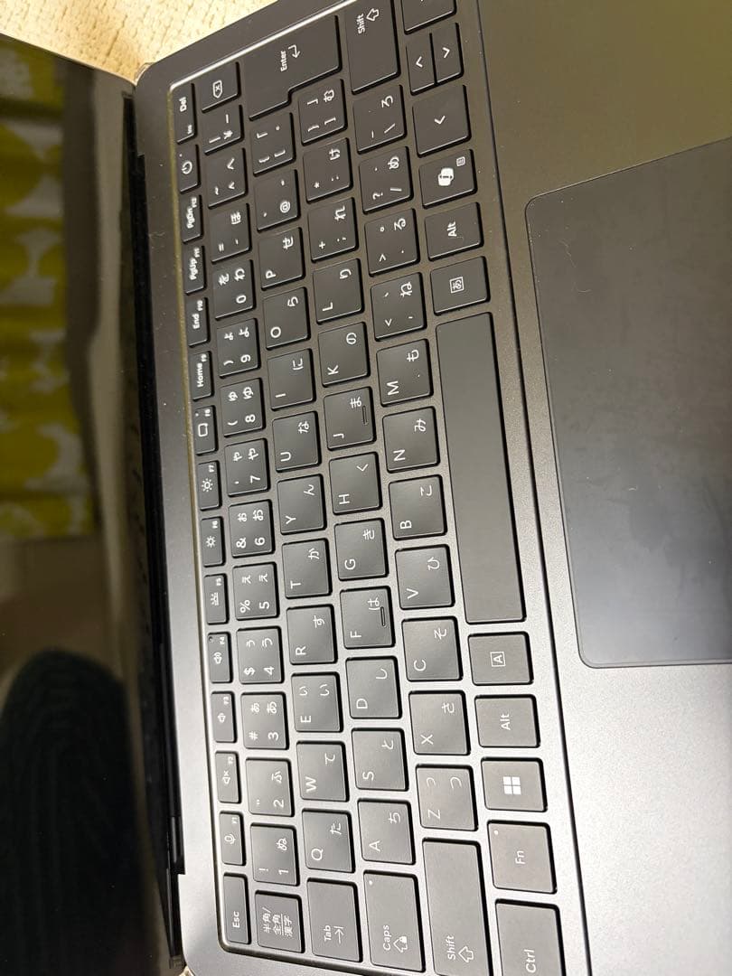 Surface Laptop 13.8インチ512.16.黒、第7世代