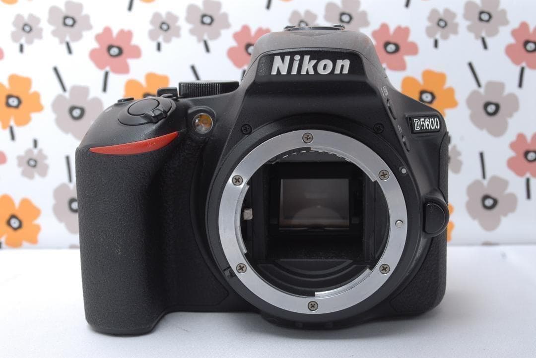 ❤Nikon D5600❤超高画質❤Wi-Fi搭＆Bluetooth転送❤美品❤