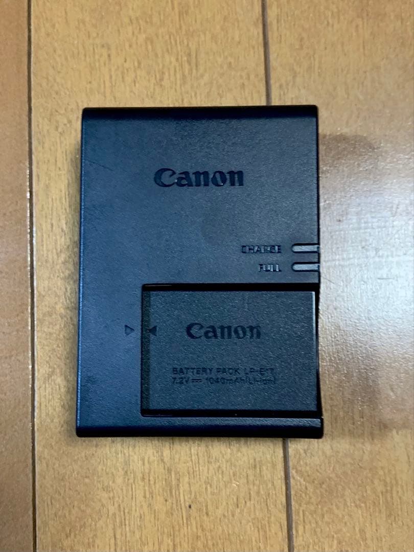 Canon EOS M3 ダブルズーム　 ミラーレスカメラ レンズ2本付き