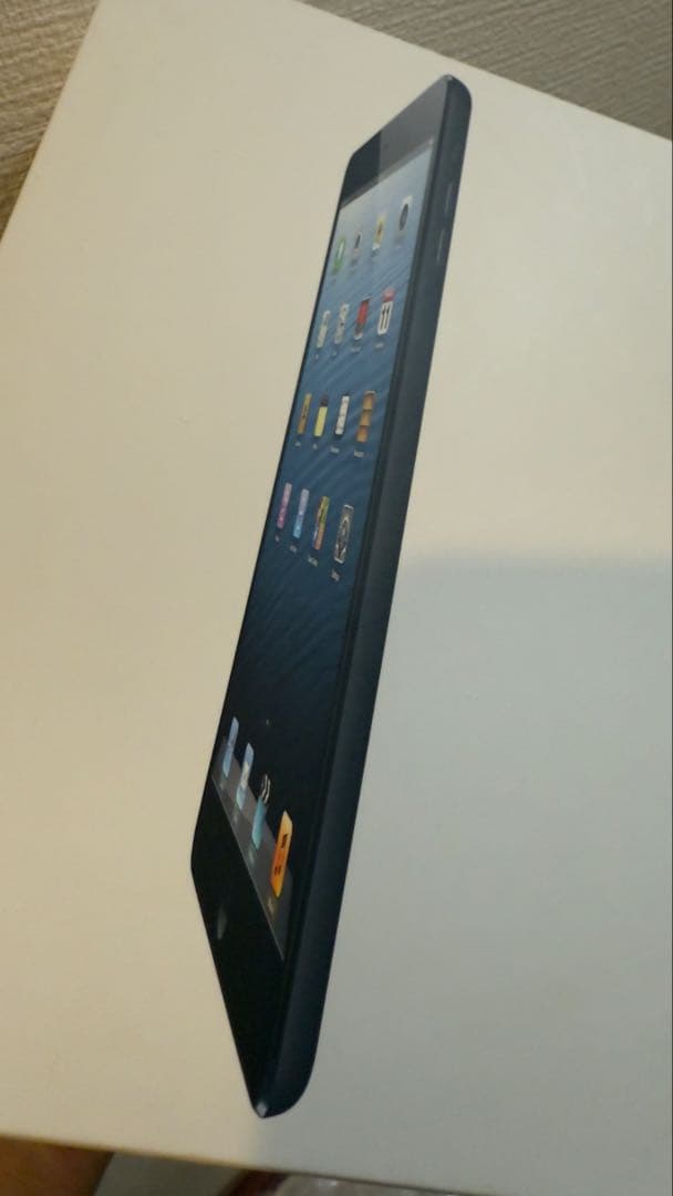 人気のiPad mini Wi-Fi Cellular 16GB Black