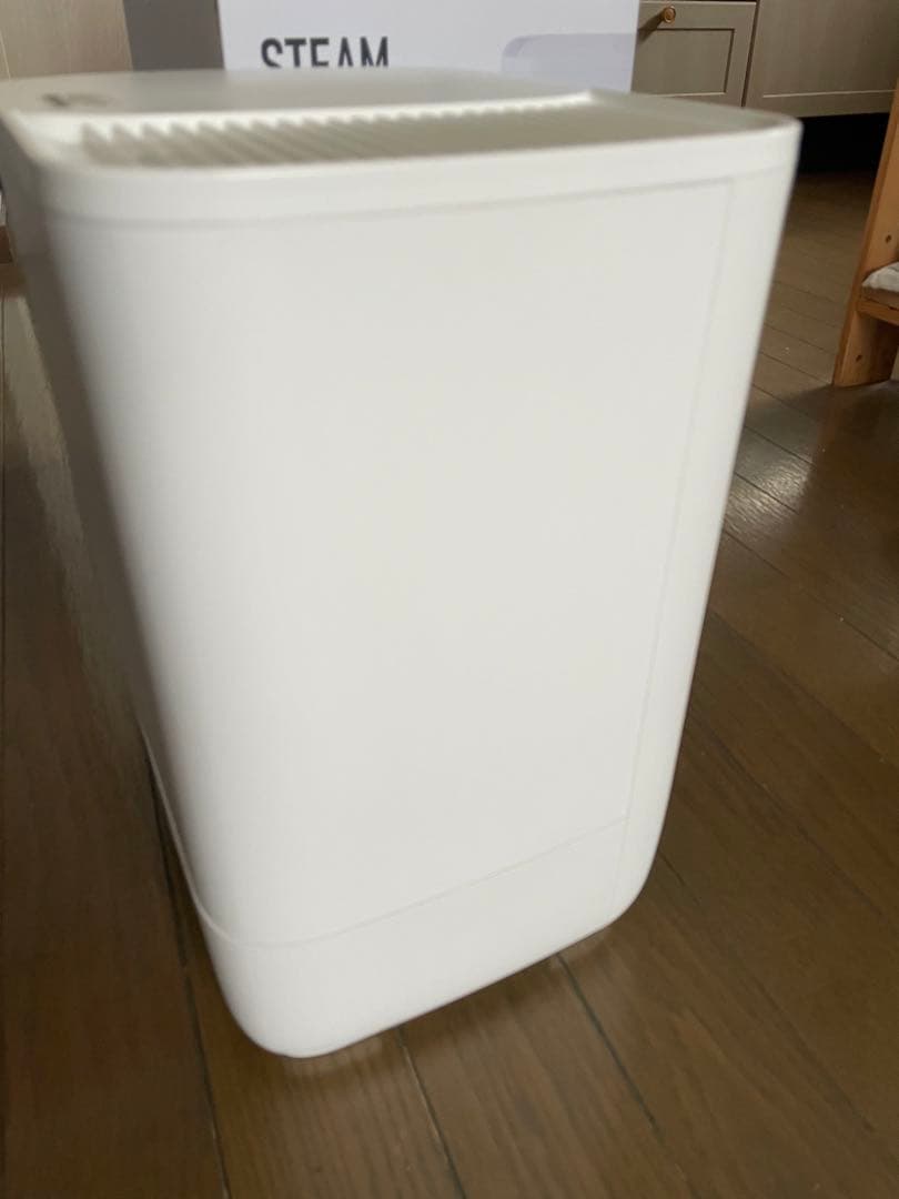 加熱式なので清潔安心スチーム加湿器　最大19畳　湿度設定可4.5ℓタンク　ナフコ