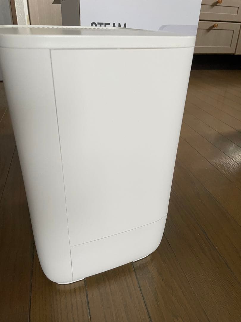 加熱式なので清潔安心スチーム加湿器　最大19畳　湿度設定可4.5ℓタンク　ナフコ