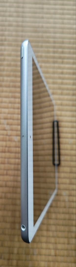 Apple iPad 第8世代 Wifi シルバー 32GB