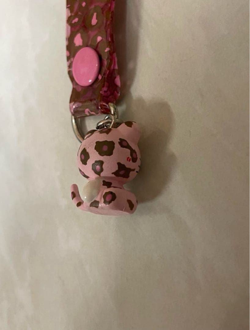 76,98 SANRIO CO LTD ハローキティスト ラップ 希少ヒョウ柄