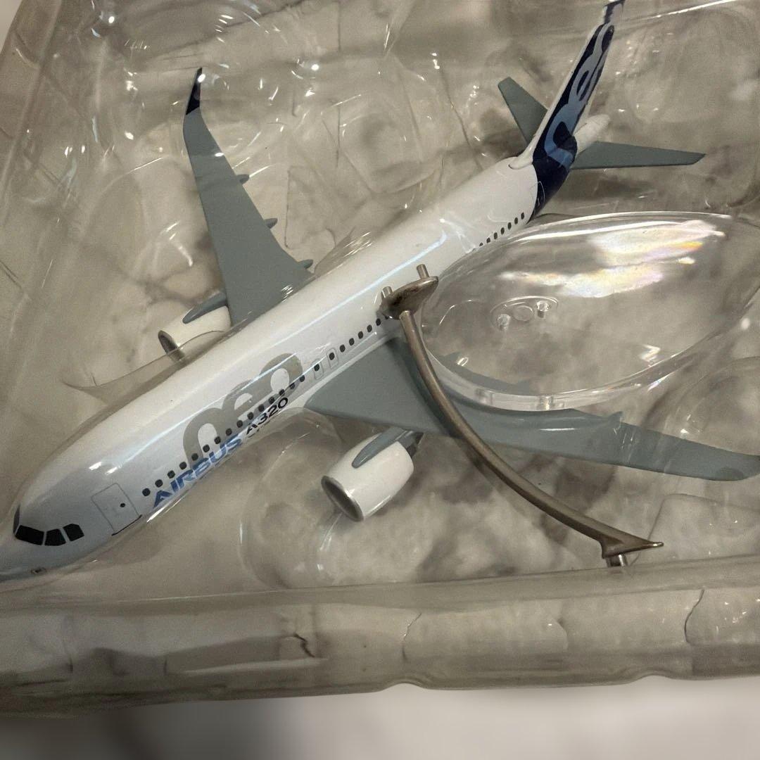 A320 neo 1/200スケールモデル