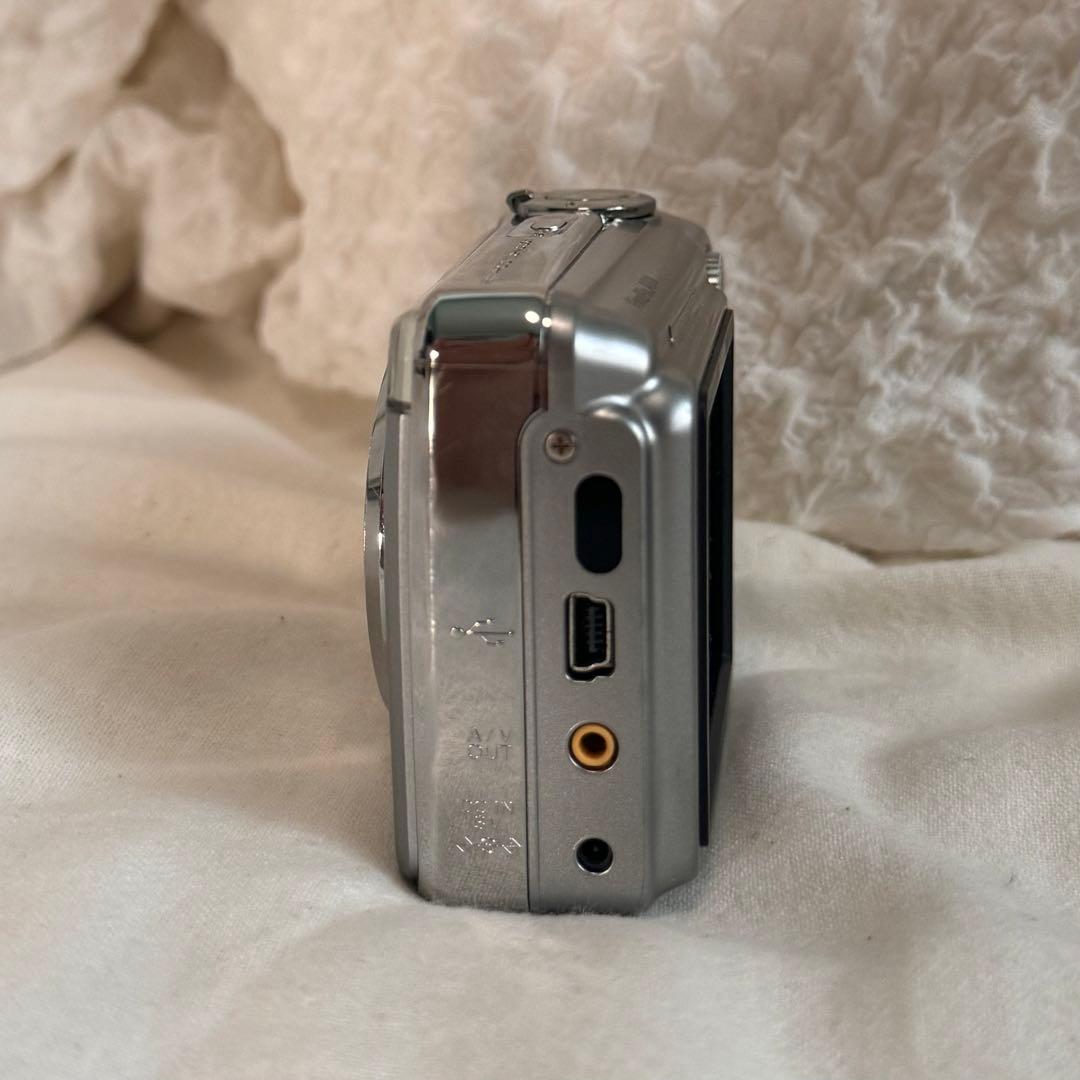 富士フィルムFinePix A900 デジタル カメラ デジカメ 電池式