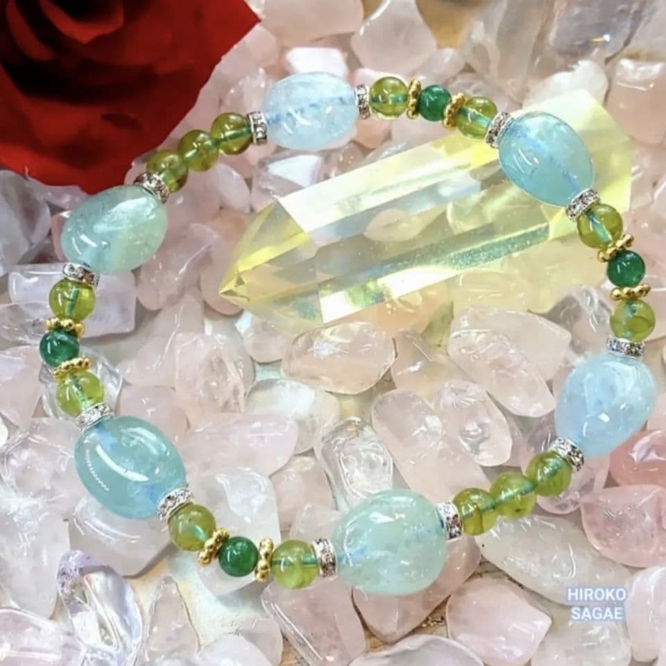 アクアマリン ペリドット 幸福 幸運 癒し 恋愛運 誕生石 星座石 守護石