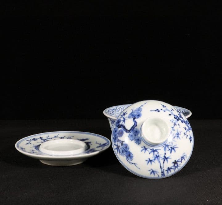 大明宣徳年製在銘 染付高仕図蓋碗