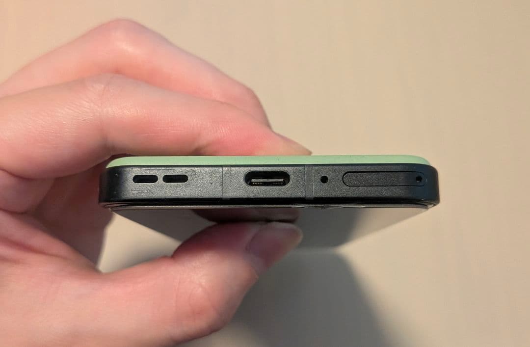 ASUS Zenfone10 グリーン RAM8GB ROM256GB