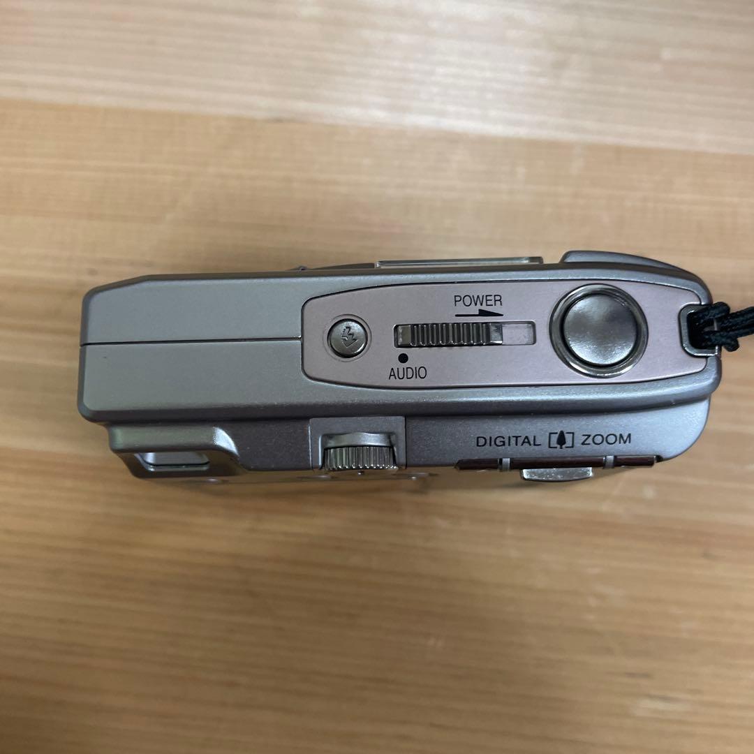 FUJIFILM FinePix40i コンパクトデジタルカメラ 中古美品