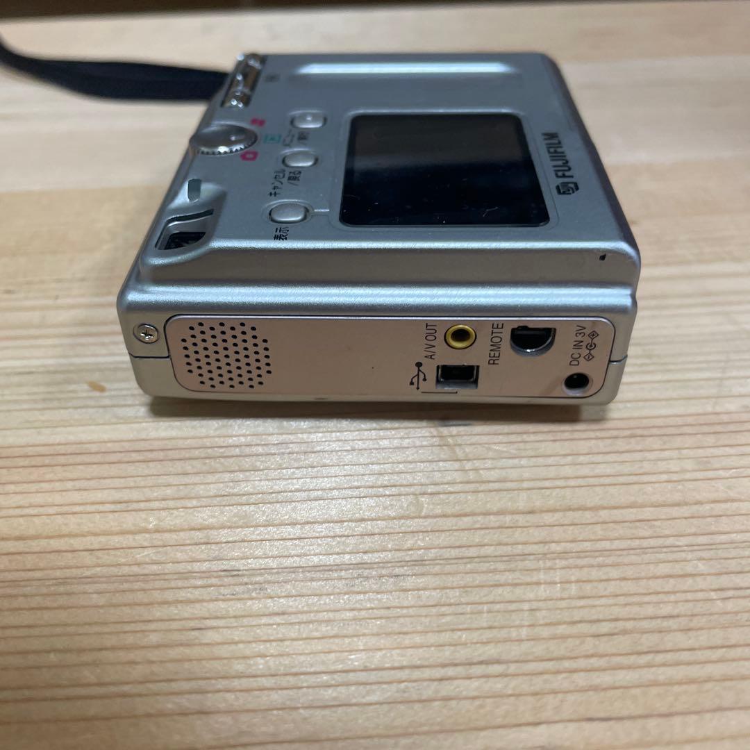 FUJIFILM FinePix40i コンパクトデジタルカメラ 中古美品