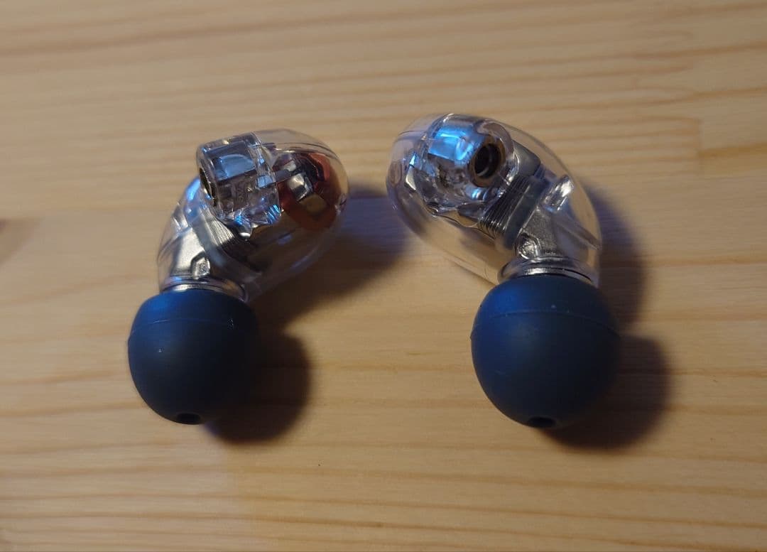 【ねこ】【箱に少し痛みあり】SHURE SE846 第二世代