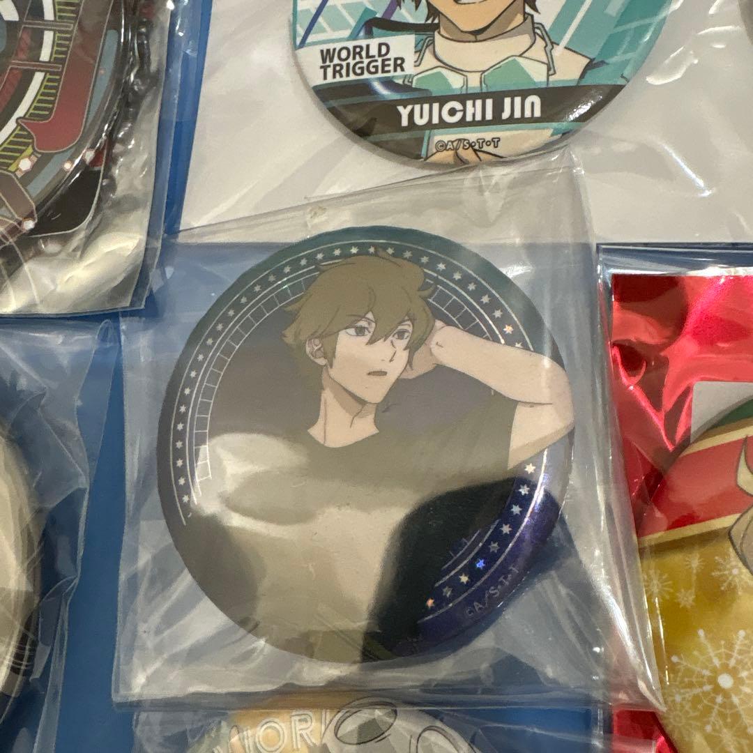 ワールドトリガー 缶バッジ、ポストカード、色紙、ステッカー【ヒュース】セット