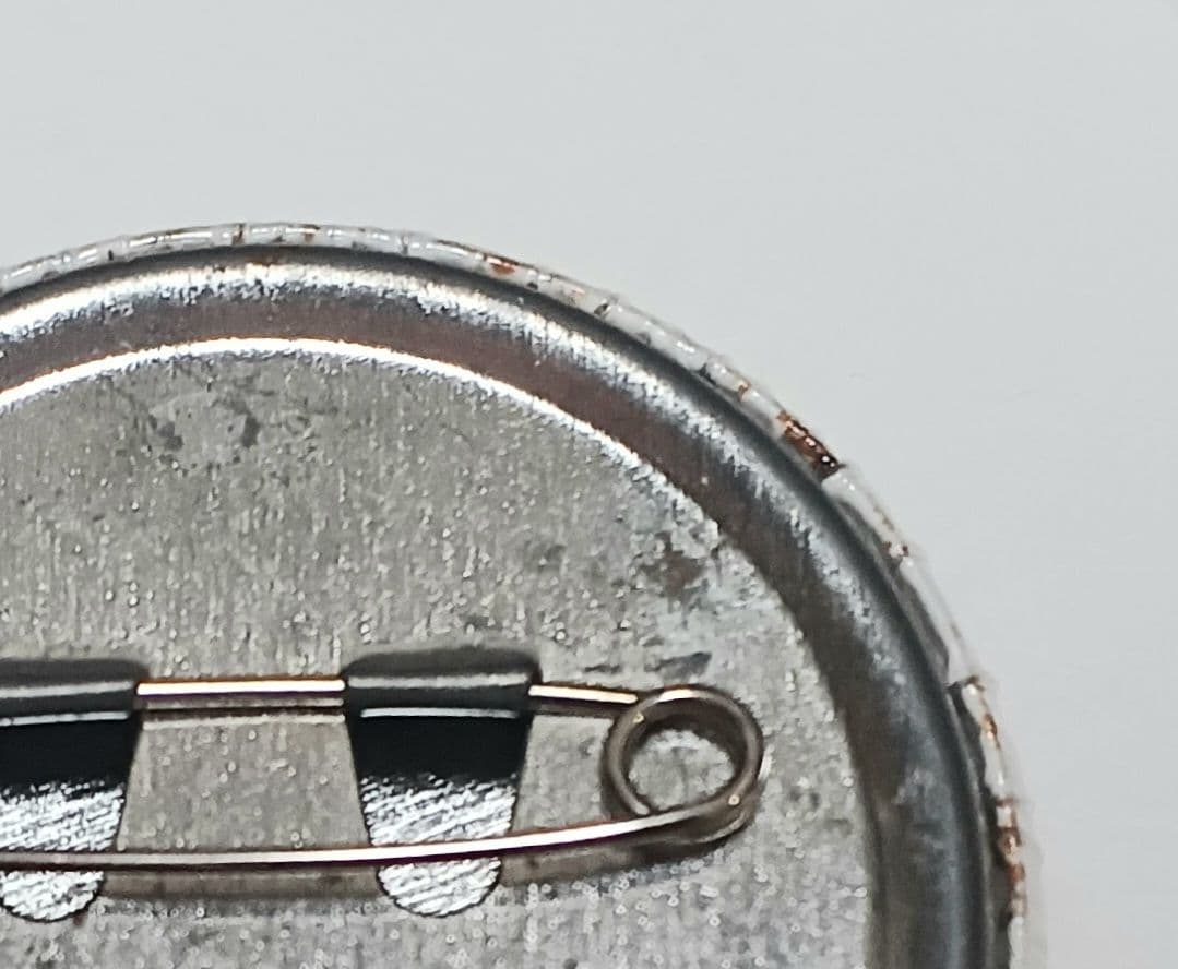 ポケットモンスター 1000回記念缶バッジ サトシ ピカチュウ 世界数点