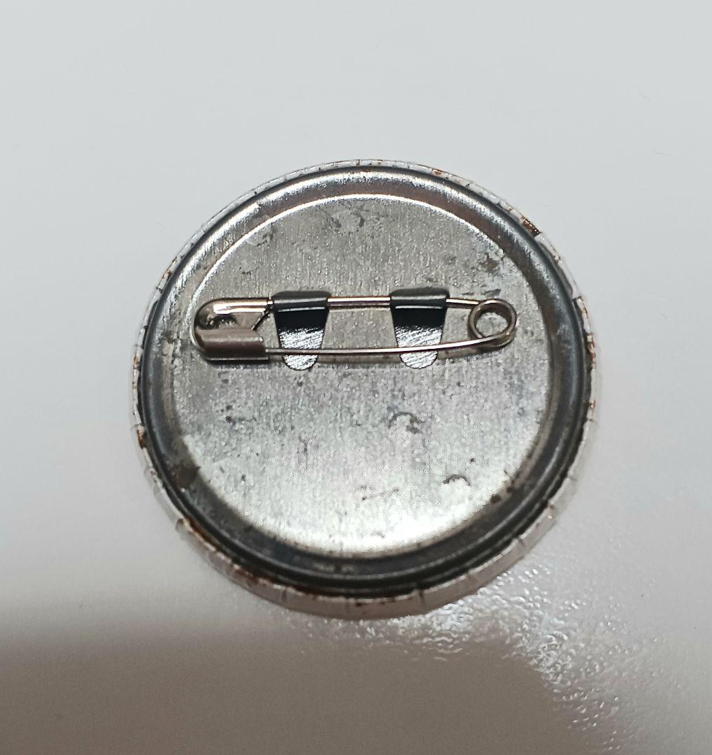 ポケットモンスター 1000回記念缶バッジ サトシ ピカチュウ 世界数点