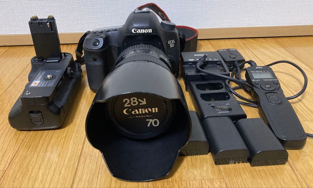 デジタルカメラ Canon EOS 5D Mark III EF 28-70mmF2.8LUSM