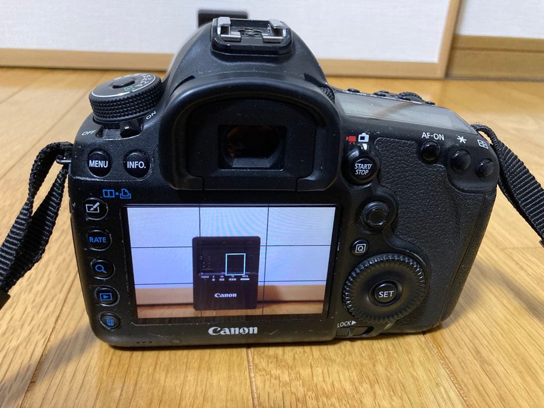 デジタルカメラ Canon EOS 5D Mark III EF 28-70mmF2.8LUSM