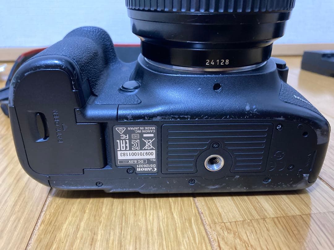 デジタルカメラ Canon EOS 5D Mark III EF 28-70mmF2.8LUSM