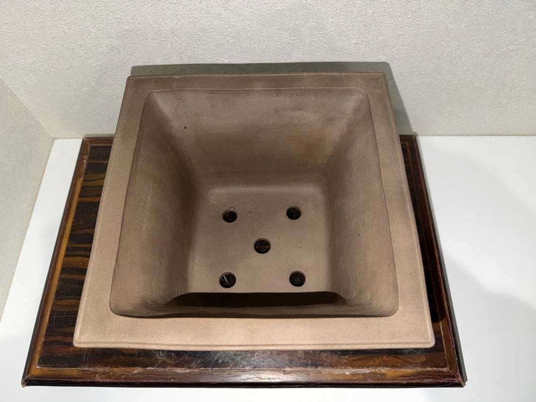 烏泥額入正方鉢　懸崖鉢　ラン鉢　盆栽鉢　中国宣興　落款