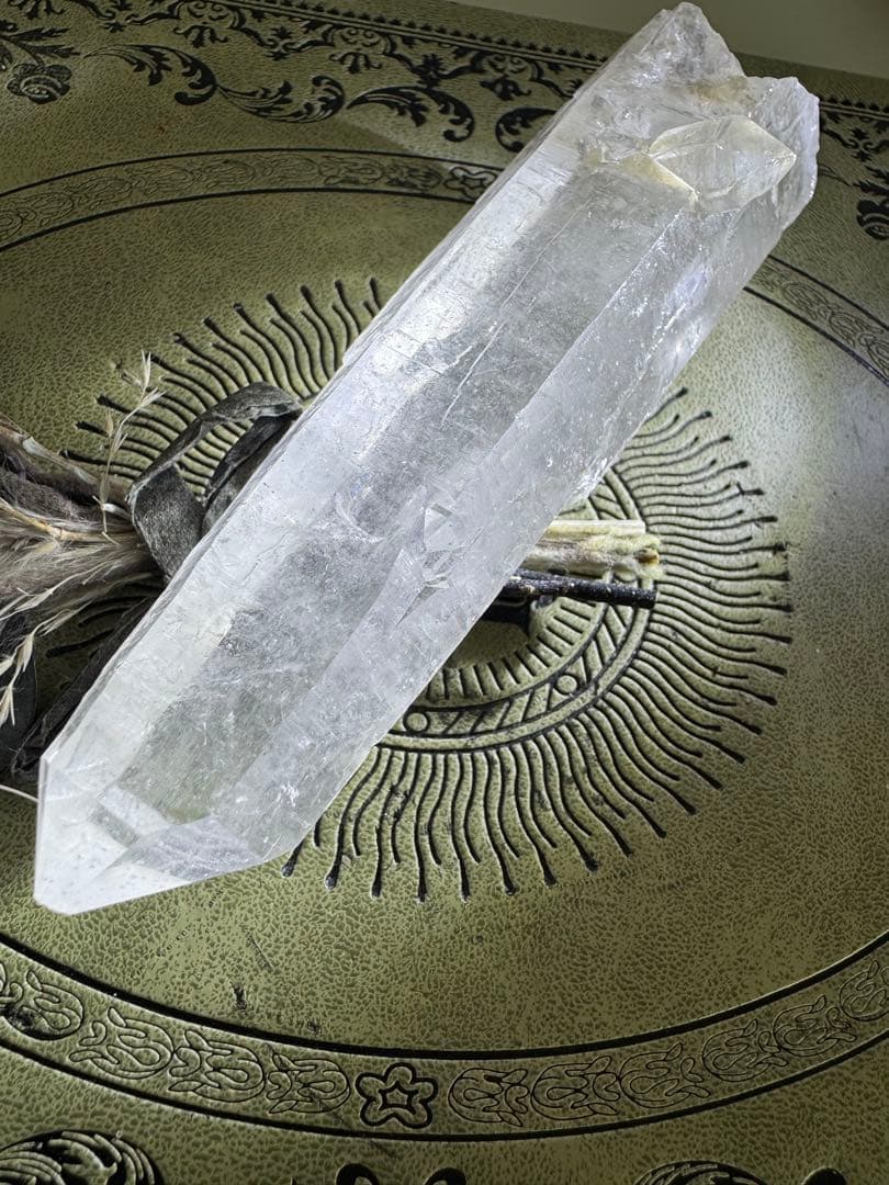 普通じゃない マスタークリスタル　貫入 レムリアンシード 水晶