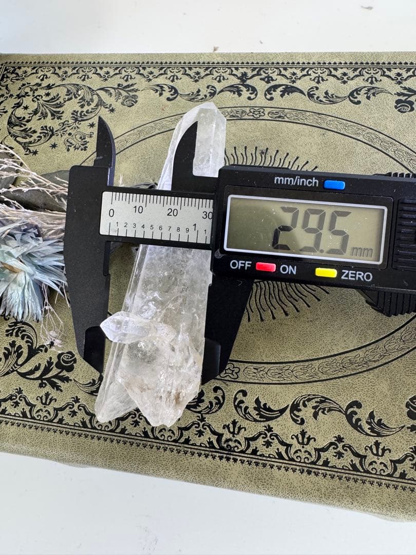 普通じゃない マスタークリスタル　貫入 レムリアンシード 水晶