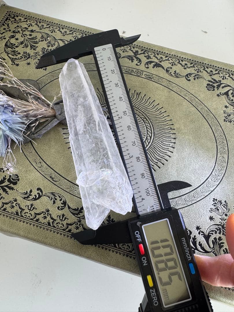 普通じゃない マスタークリスタル　貫入 レムリアンシード 水晶