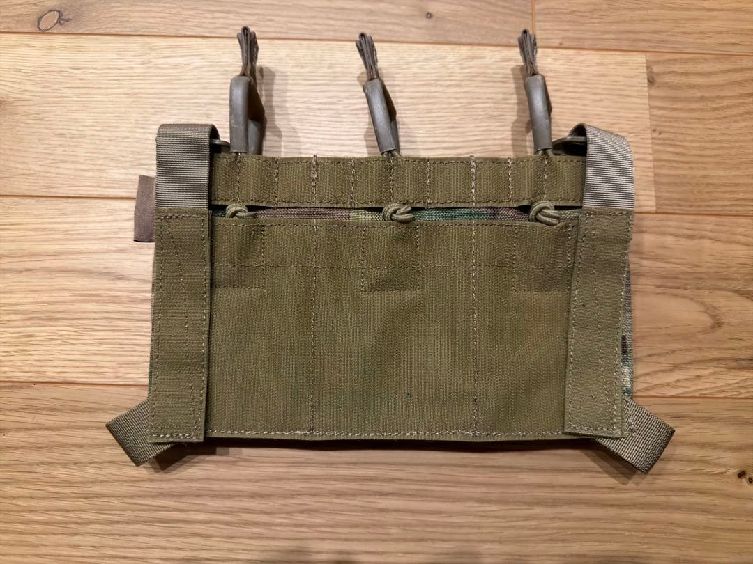 AGILITE AC3 マルチカム マガジンポーチ 実物
