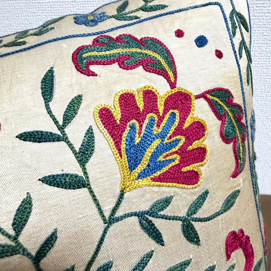 【新品・トルコ直輸入】スザニ刺繍 クッションカバー シルク手刺繍 一点物