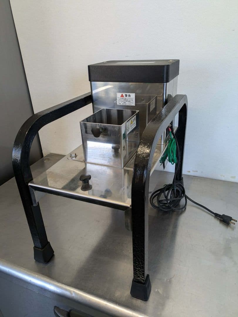 DREMAX 1000切りロボ　DM-91D　短時間で大量に千切りできます☆