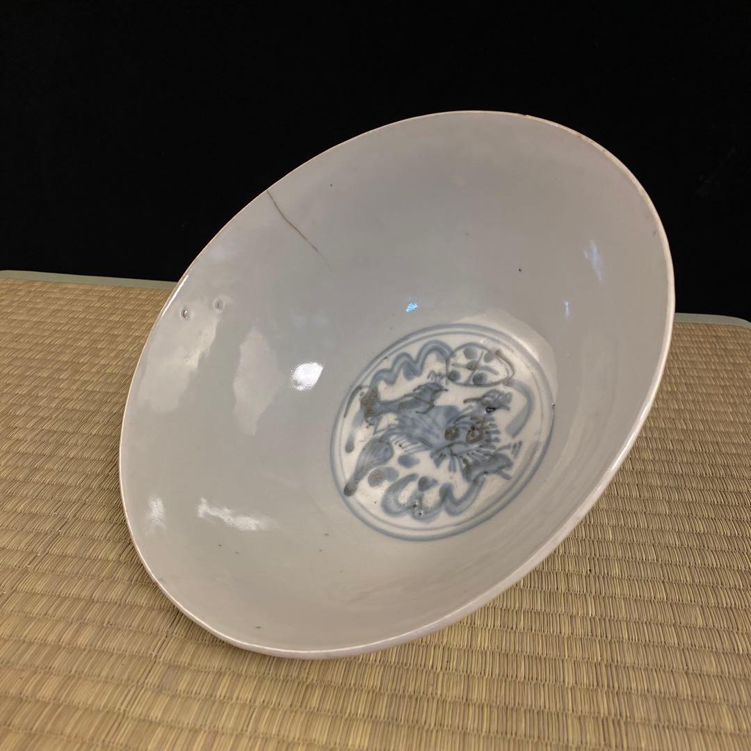 白呉須玉取獅子鉢　中国古美術