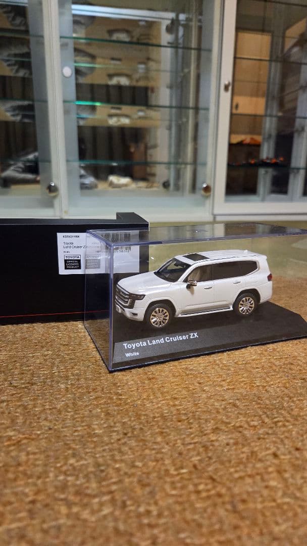 1/43 京商 トヨタ ランドクルーザー ZX TOYOTA