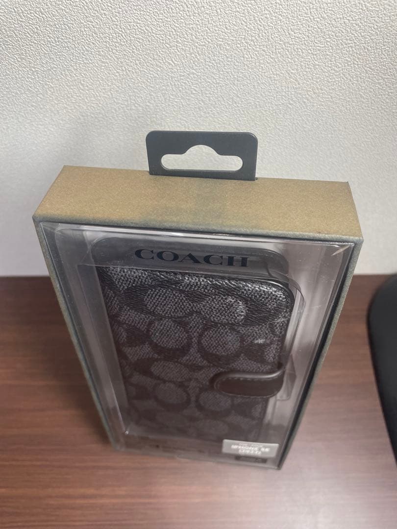 COACH 手帳型ケース iPhone SE (2022) シール付き