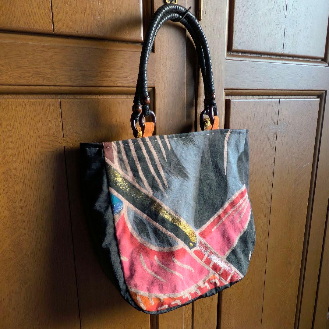 手提げバッグ　武者のぼり旗　リメイク　柿渋染め　　（黒色の持ち手）