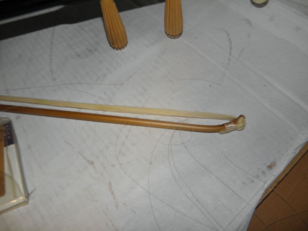 【名門・敦煌牌】二胡 上海民族楽器一廠 2004年製 付属品多数・ケース付